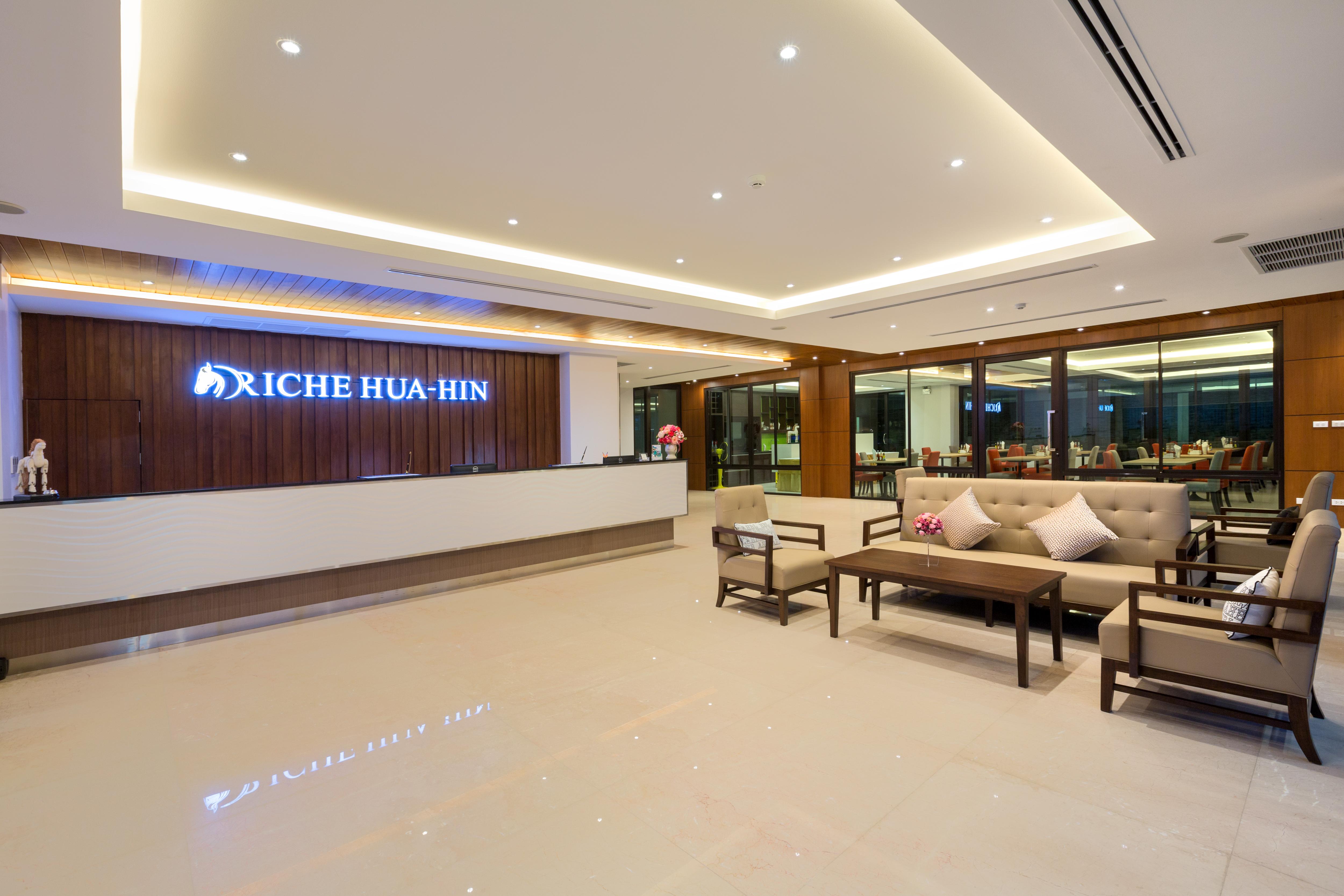 Riche Hua Hin Hotel - Sha Plus Extérieur photo